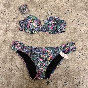 Victoria's Secret Multicolor Abstract Bikini - 32B Top and Large Bottom